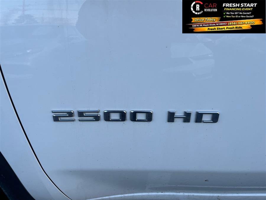 Used 2024 Chevrolet Silverado 2500 LT AWD/4WD image 6