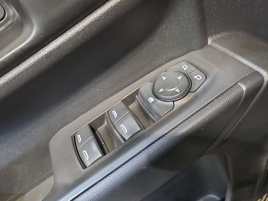 Used 2021 Chevrolet Silverado 1500 Custom AWD/4WD image 15