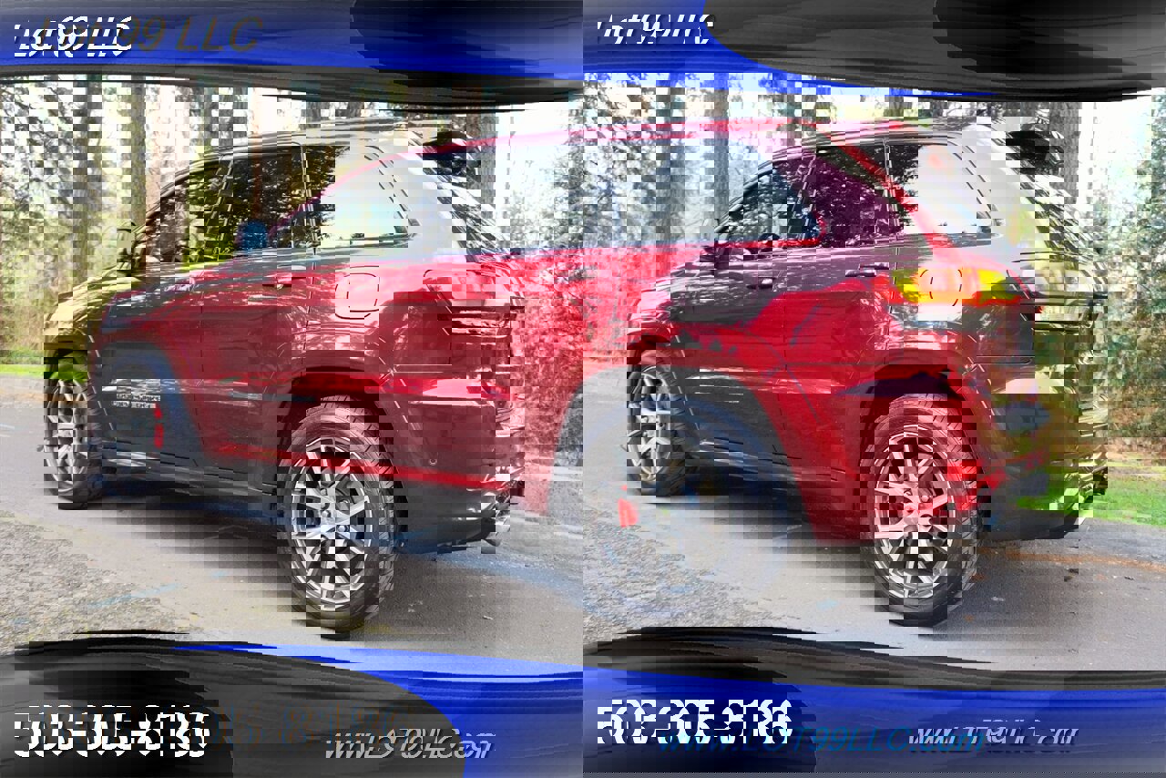 Used 2017 Jeep Grand Cherokee SRT image 12