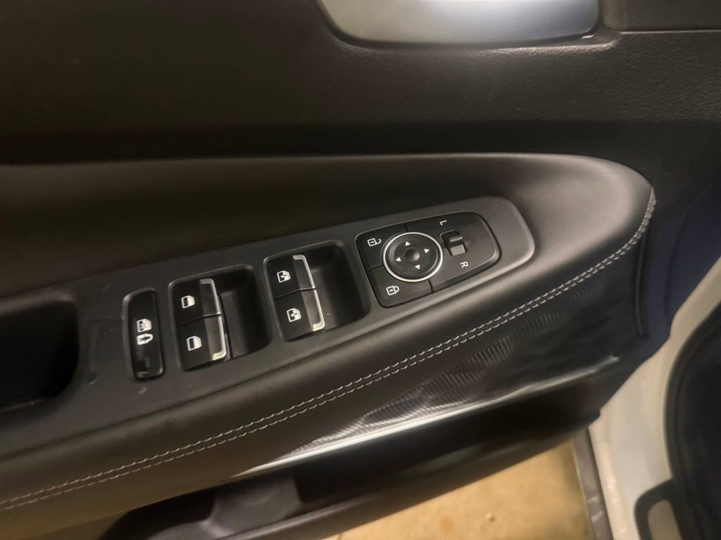 Certified 2023 Hyundai Santa Fe SEL Premium image 15