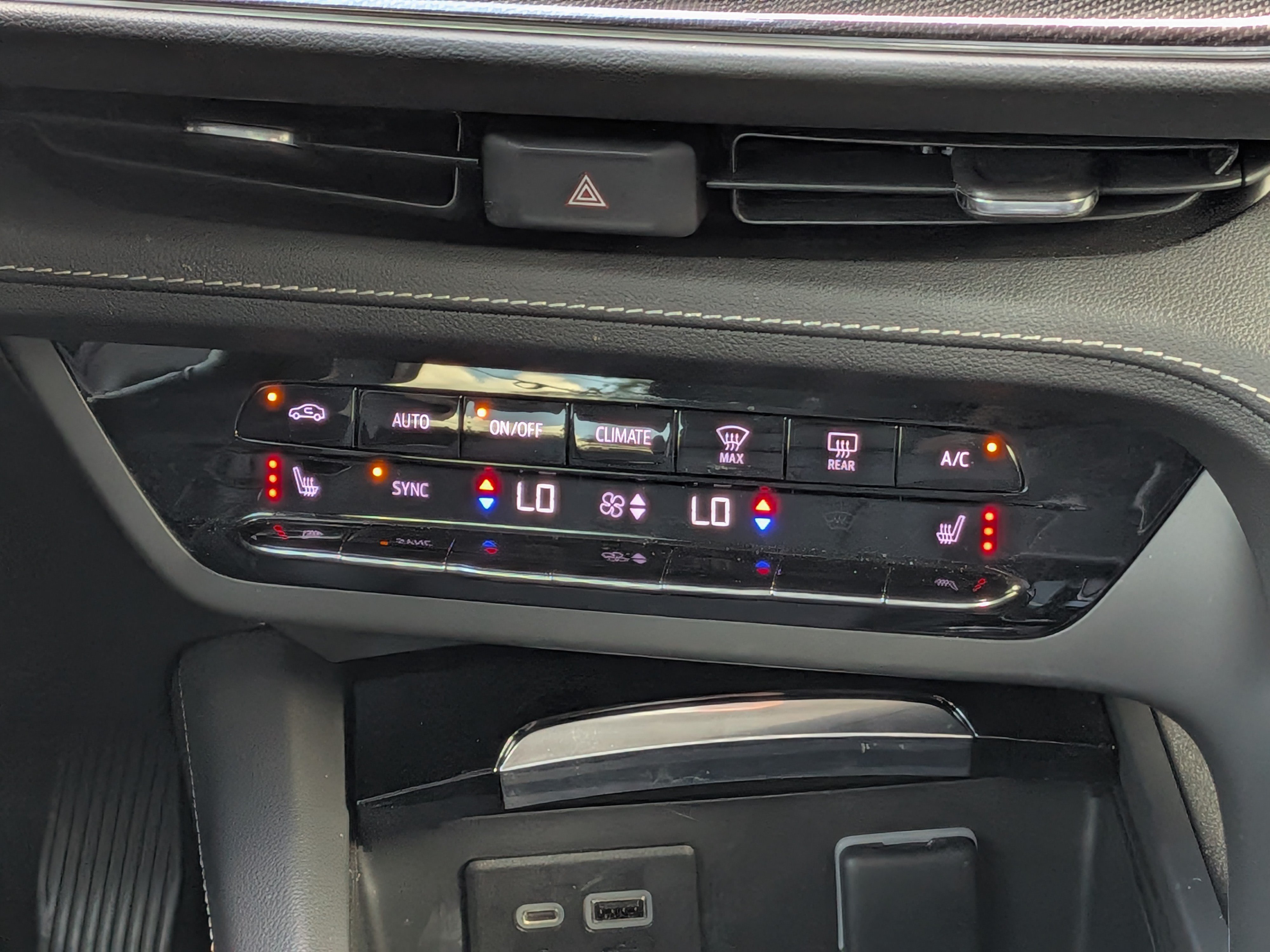 Certified 2023 Buick Envision Essence FWD image 20