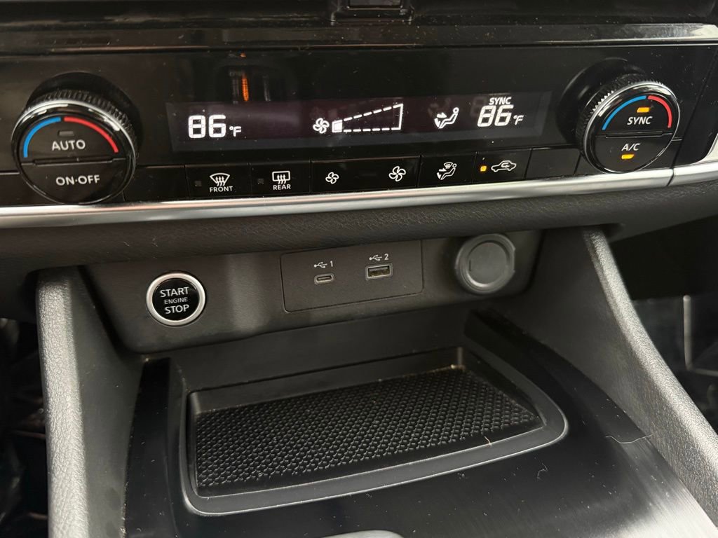 Certified 2023 Nissan Rogue SV image 28