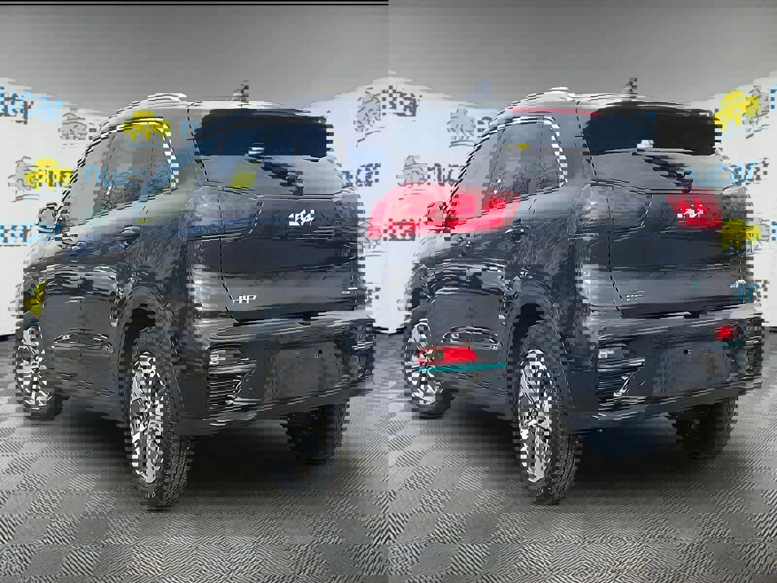 Used 2022 Kia Niro EX w/ Cold Weather Package image 4