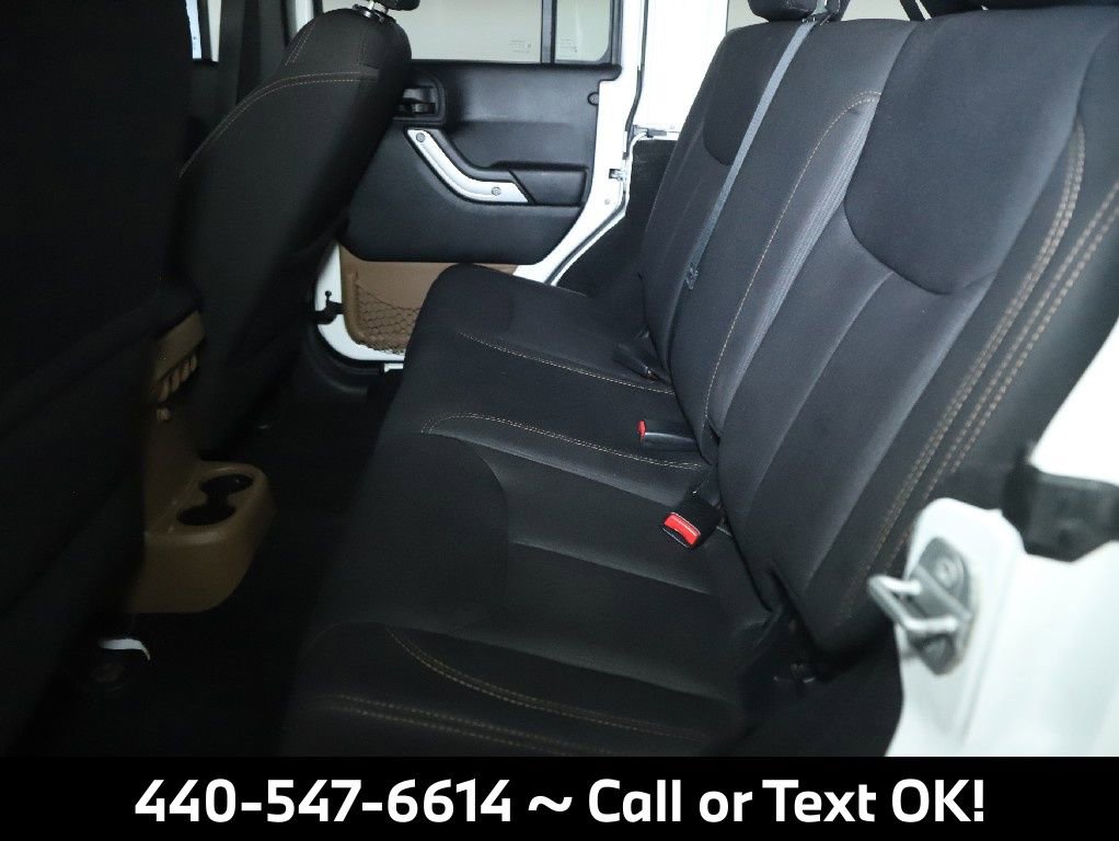 Used 2014 Jeep Wrangler Unlimited Sahara image 24