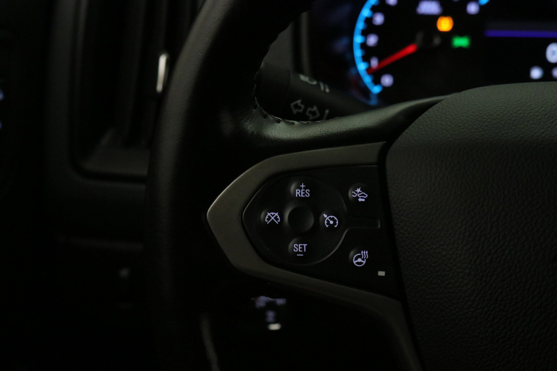 Used 2022 Chevrolet Colorado Z71 w/ Safety Package image 14