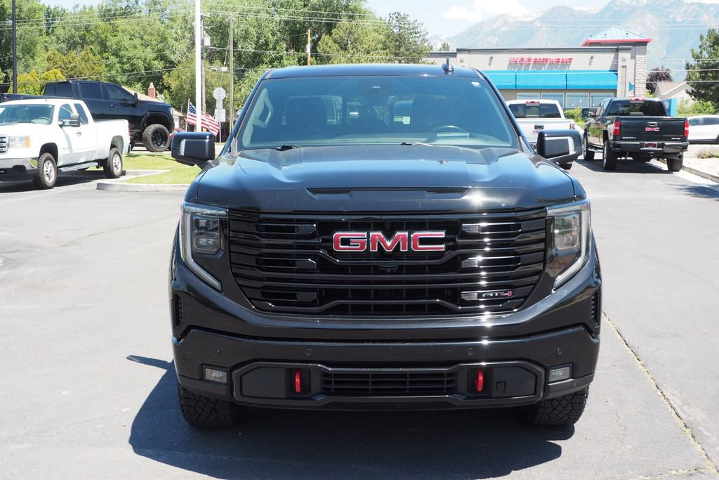 Used 2024 GMC Sierra 1500 AT4 w/ Technology Package AWD/4WD image 2