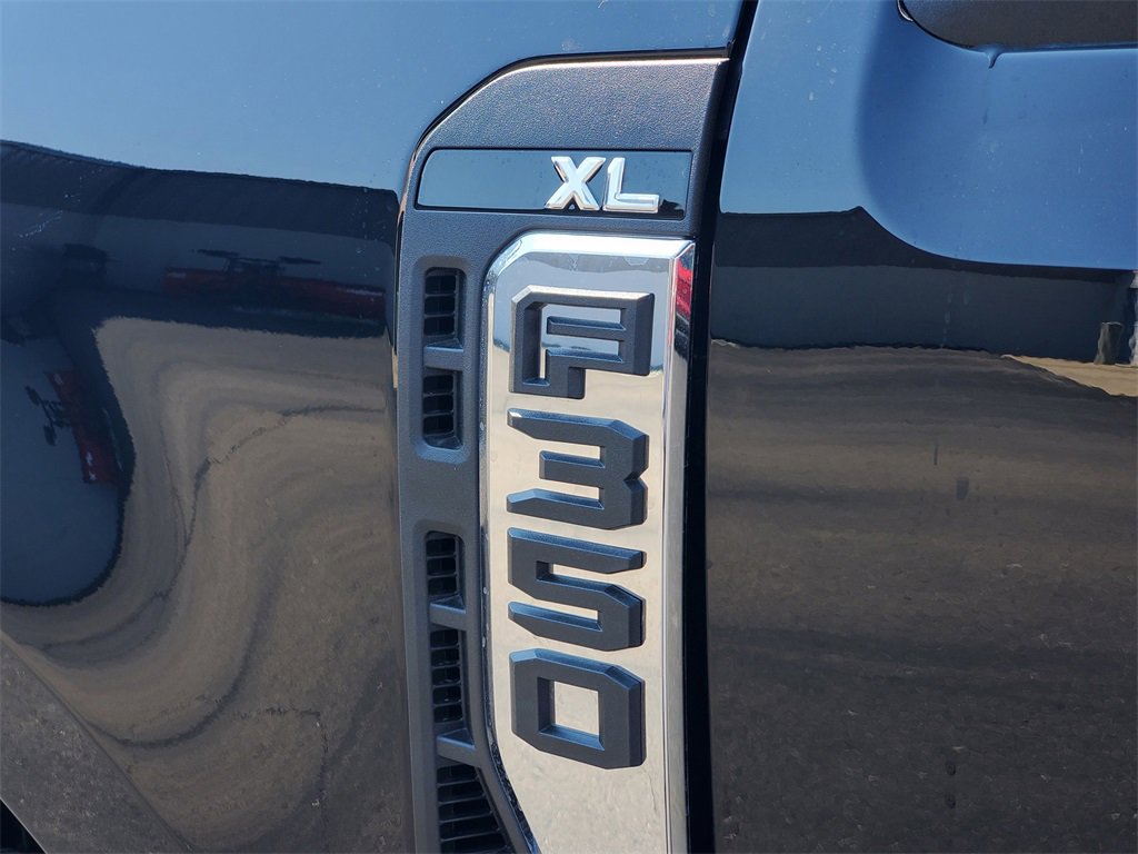 New 2026 Ford F350 4x4 Regular Cab Super Duty image 26