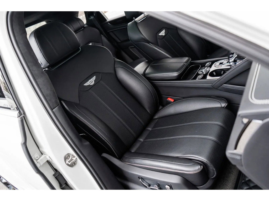Certified 2022 Bentley Bentayga image 42