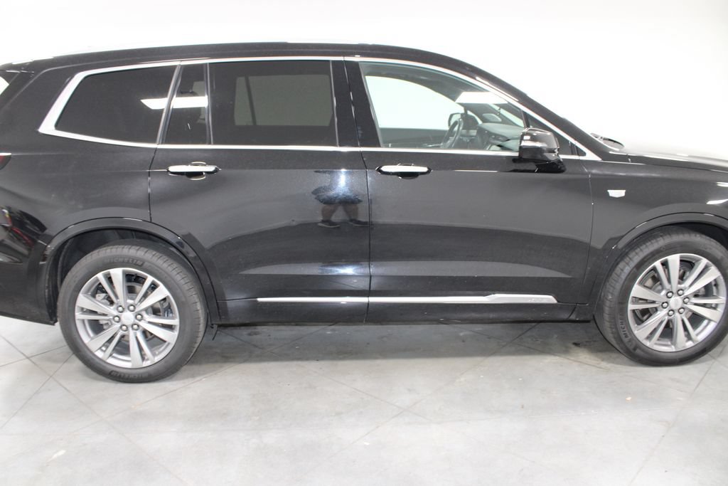 Used 2024 Cadillac XT6 Premium Luxury AWD/4WD image 11
