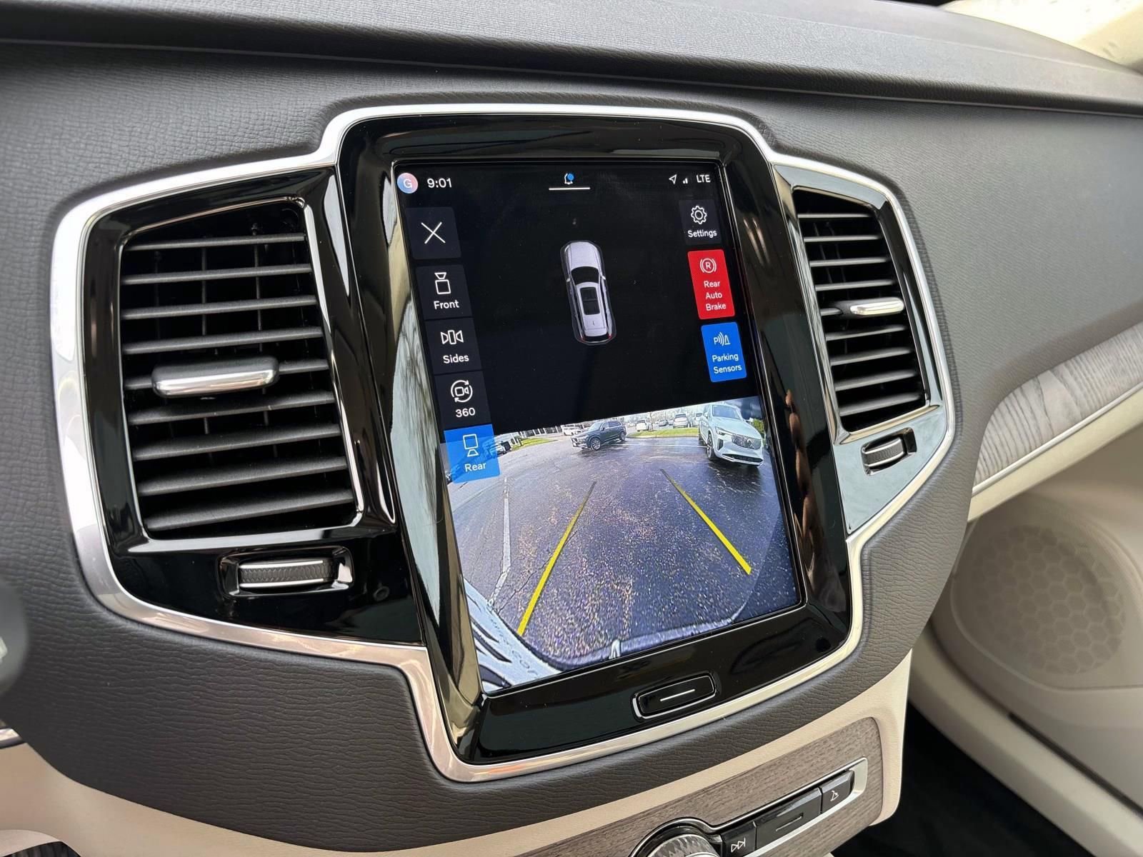 Used 2023 Volvo XC90 B6 Plus w/ Protection Package image 21