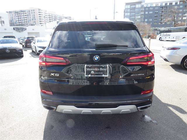 Used 2023 BMW X5 xDrive45e w/ Luxury Seating Package image 3
