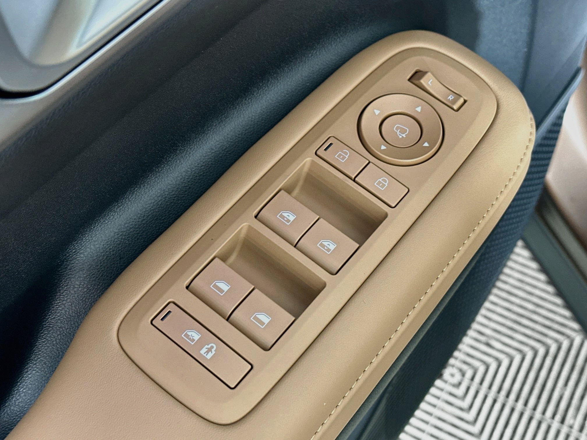 New 2027 Hyundai Santa Fe Limited AWD/4WD image 18
