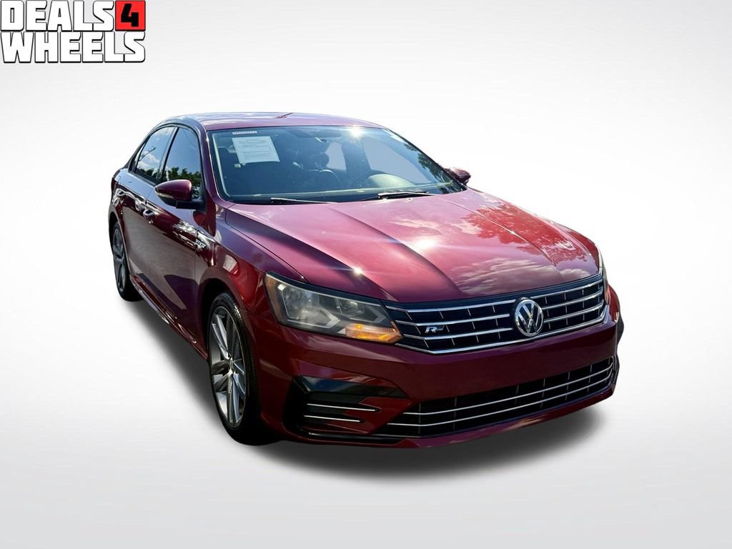 Used 2018 Volkswagen Passat 2.0T R-Line FWD image 3