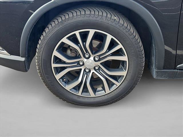 Used 2016 Mitsubishi Outlander GT image 24