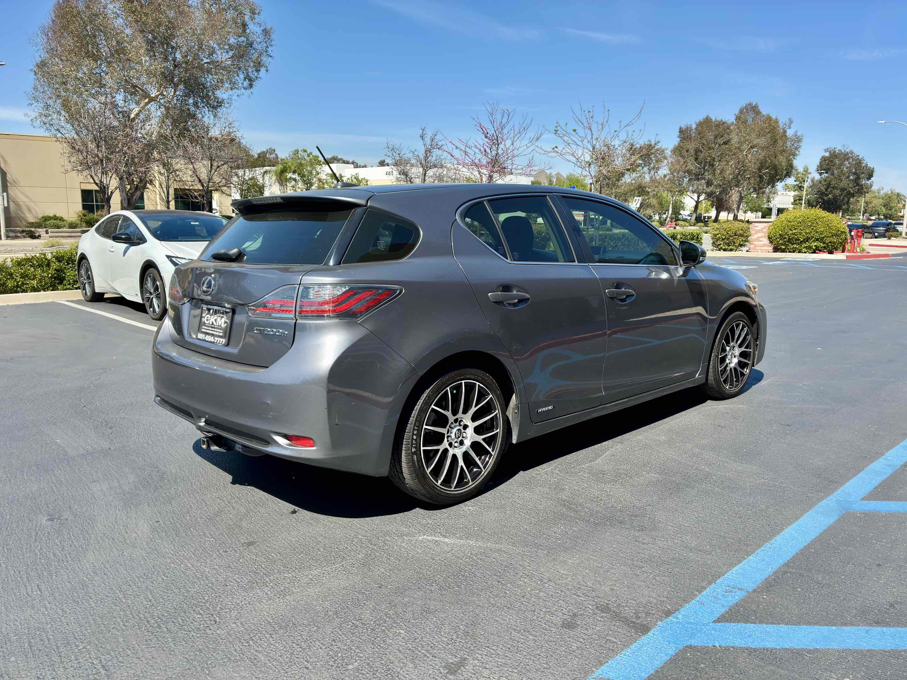 Used 2013 Lexus CT 200h w/ Premium Pkg w/Navigation FWD image 8