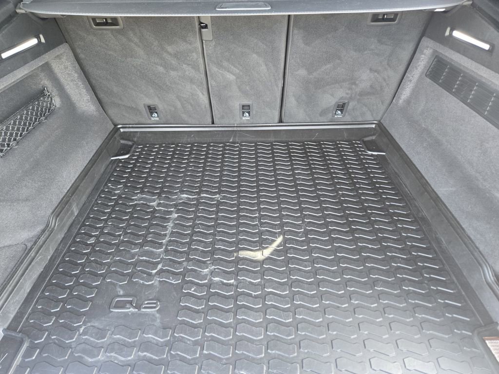 Used 2024 Audi SQ8 Prestige image 42