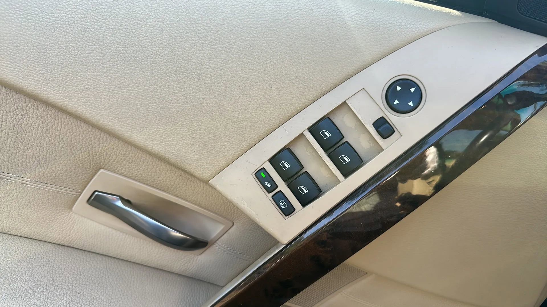 Used 2007 BMW 525xi Sedan AWD/4WD image 41
