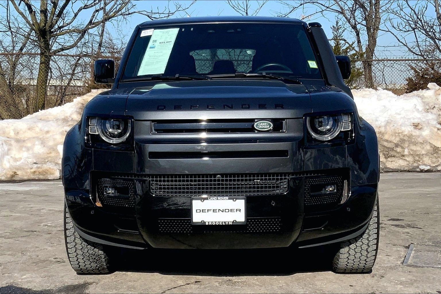 Used 2022 Land Rover Defender 110 X-Dynamic SE image 3