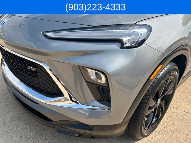Used 2025 Buick Encore GX Sport Touring FWD image 5