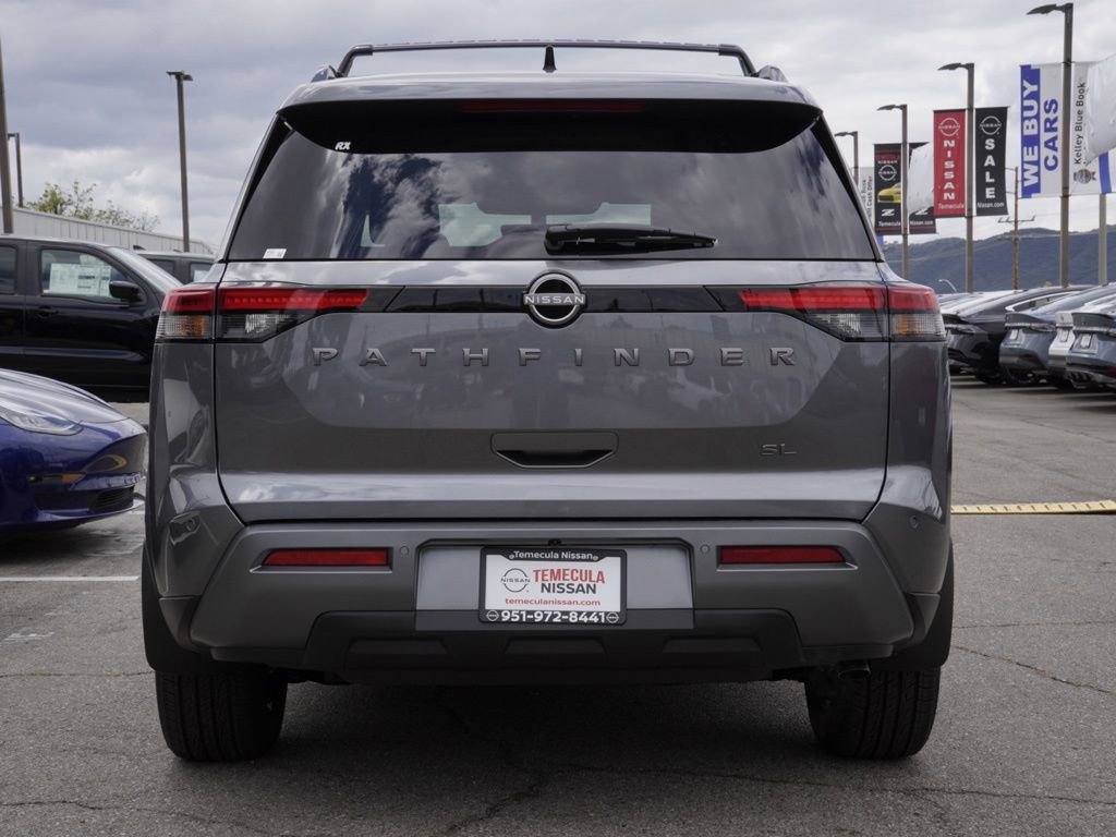 New 2026 Nissan Pathfinder SL FWD image 4