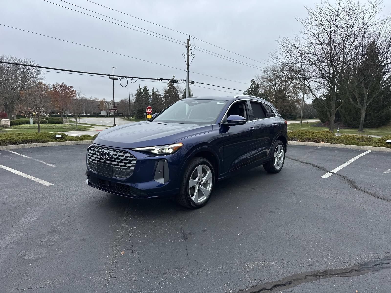 New 2025 Audi Q5 Premium Plus AWD/4WD image 3