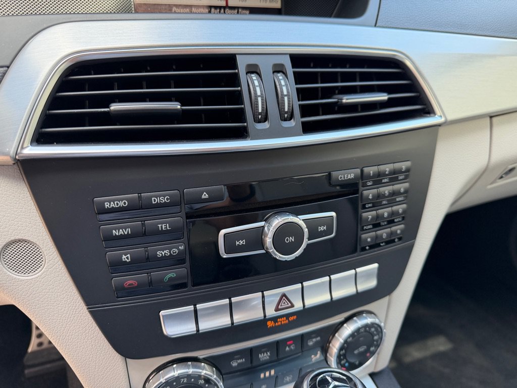 Used 2014 Mercedes-Benz C 250 Sedan image 18