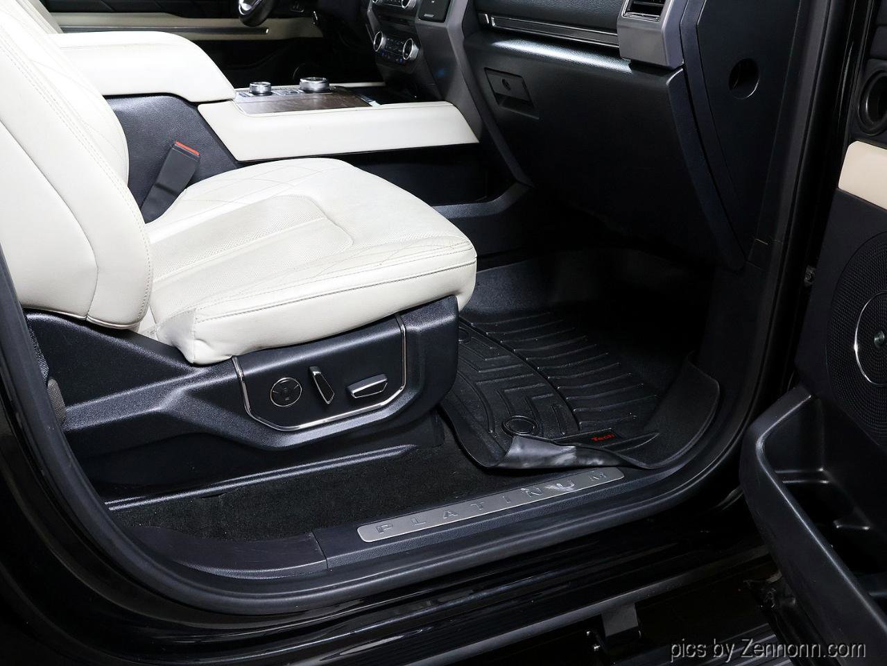 Used 2018 Ford Expedition Platinum image 37