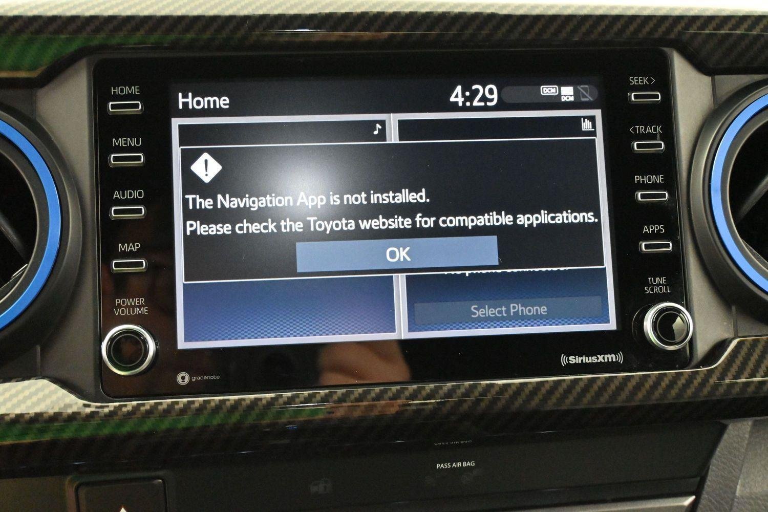 Used 2020 Toyota Tacoma TRD Off-Road w/ Technology Package AWD/4WD image 23