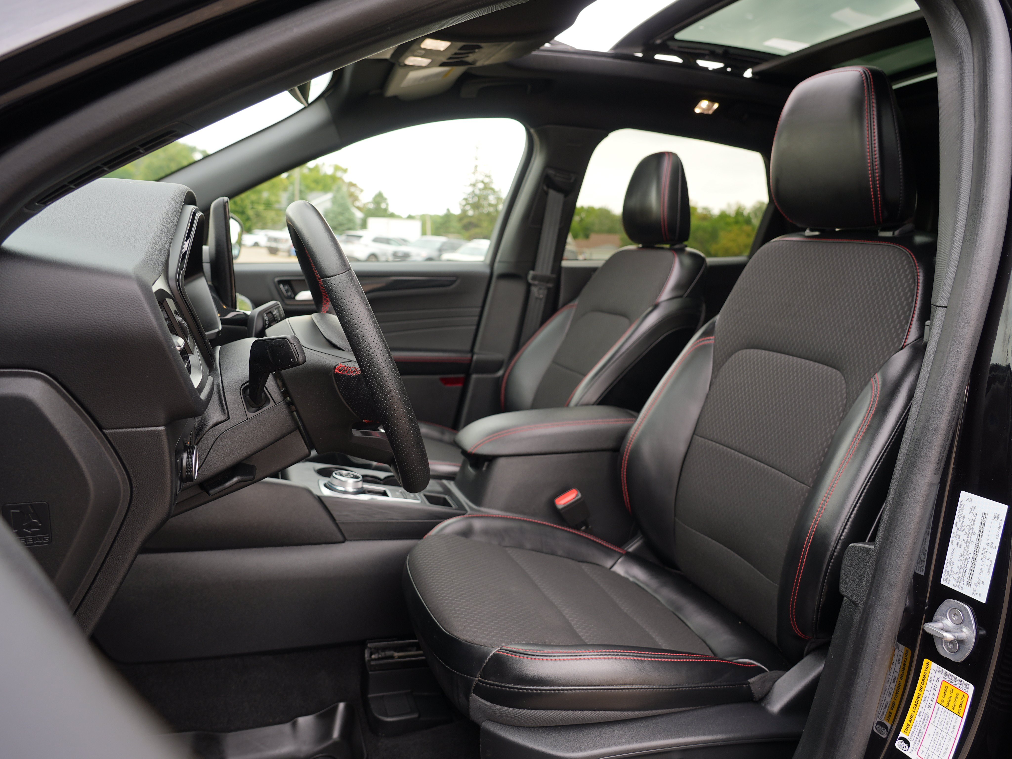 Used 2024 Ford Escape ST-Line w/ Tech Pack #1 AWD/4WD image 14