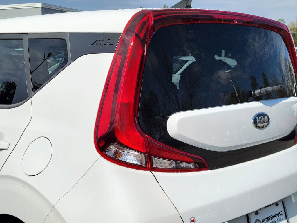 Used 2020 Kia Soul LX image 10