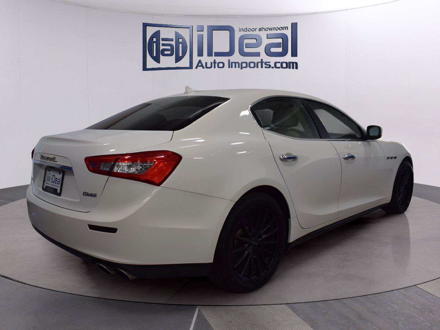 Used 2014 Maserati Ghibli RWD image 4