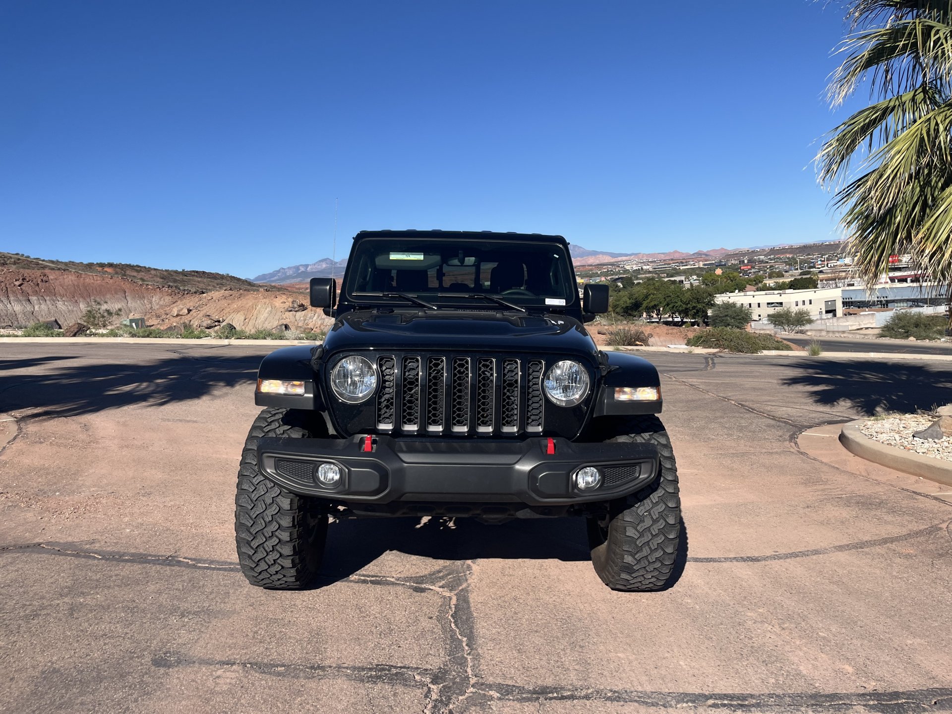 Used 2023 Jeep Gladiator Rubicon w/ Trailer Tow Package AWD/4WD image 5