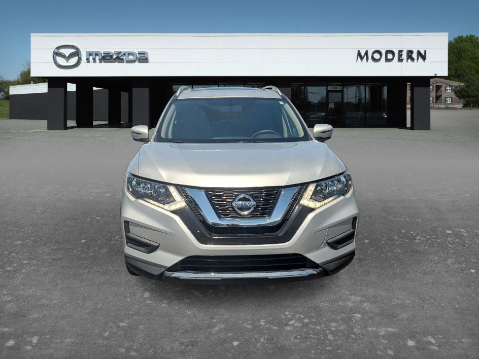 Used 2017 Nissan Rogue SV w/ SV Premium Package FWD image 8