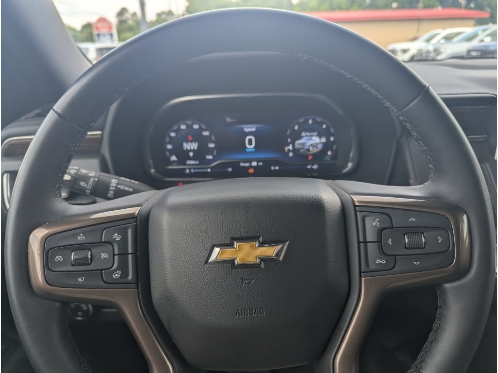Used 2024 Chevrolet Tahoe High Country AWD/4WD image 18