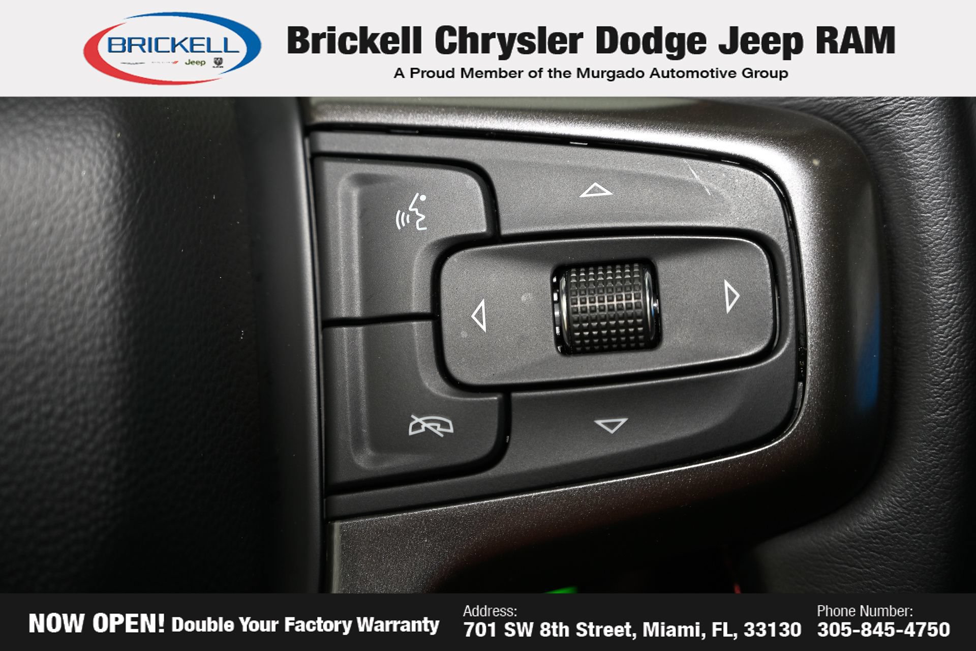 Used 2023 Chevrolet Suburban RST RWD image 35