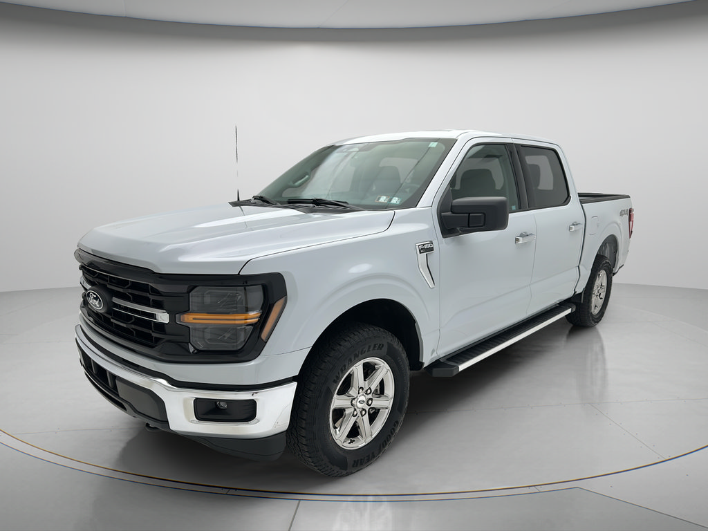 Used 2025 Ford F150 XLT w/ Equipment Group 301A Standard AWD/4WD image 3