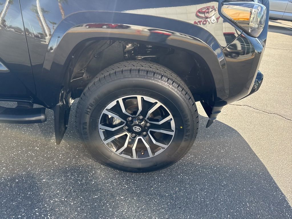 Certified 2022 Toyota Tacoma TRD Sport w/ Technology Package AWD/4WD image 18