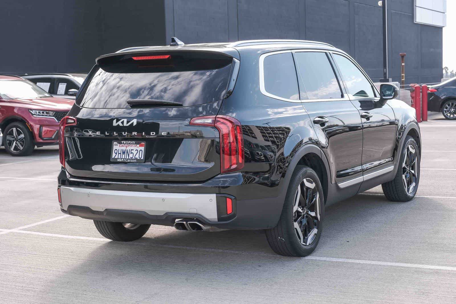 Used 2024 Kia Telluride S w/ S Sunroof Package FWD image 4