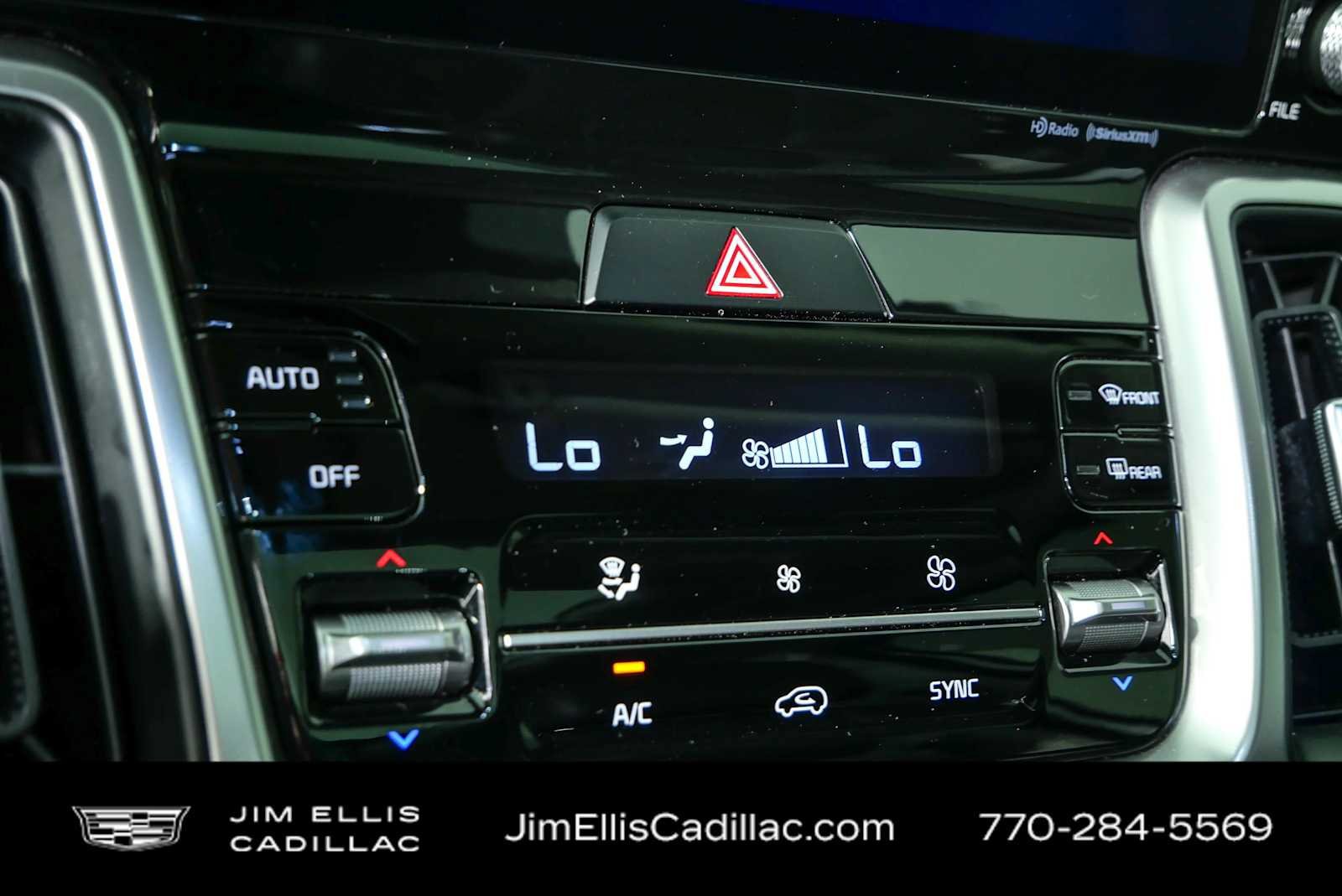 Used 2023 Kia Sorento EX w/ Panoramic Sunroof Package FWD image 16
