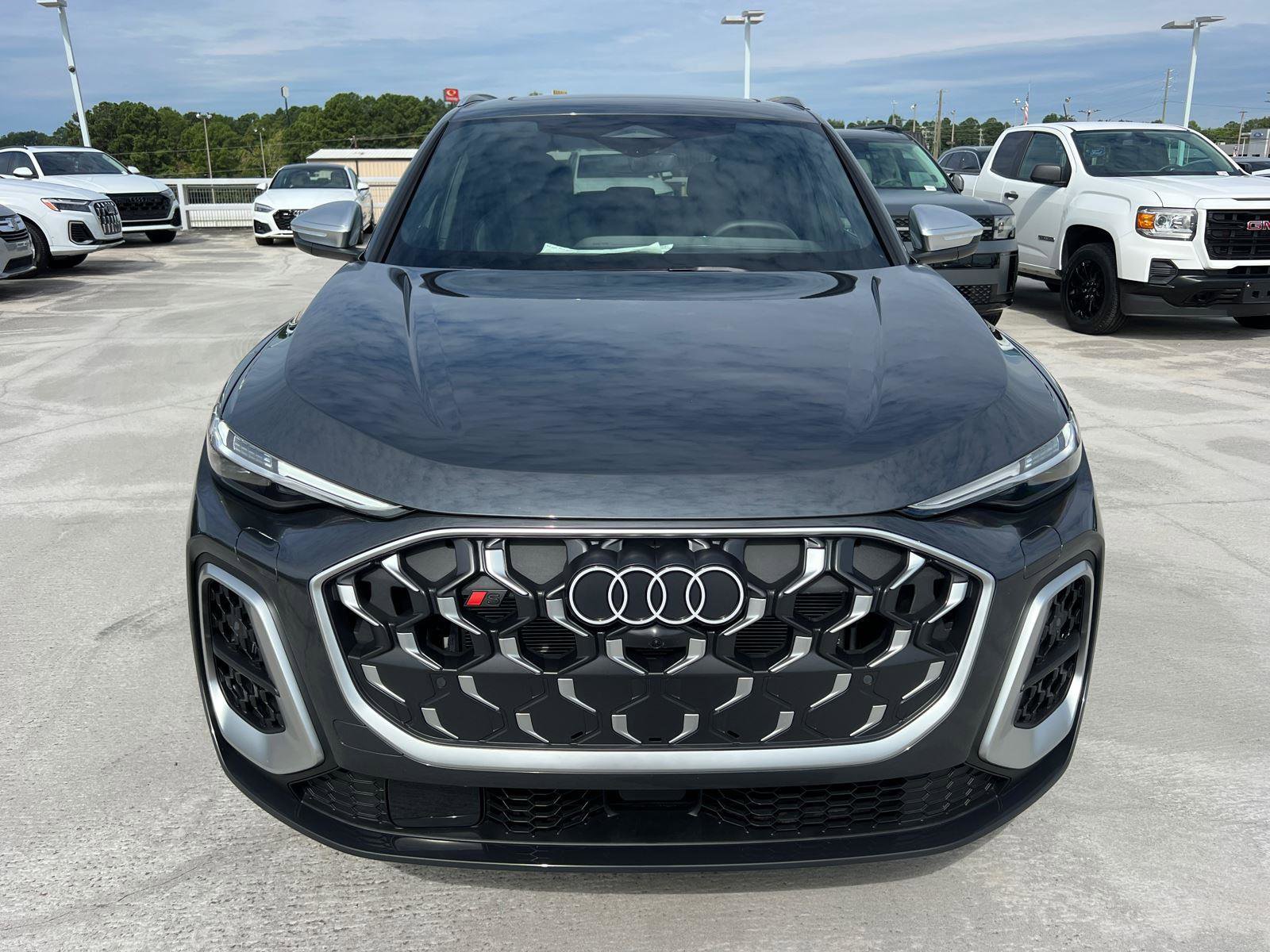 New 2025 Audi SQ5 Premium Plus image 2