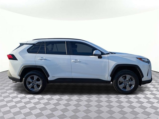 Used 2022 Toyota RAV4 XLE image 2