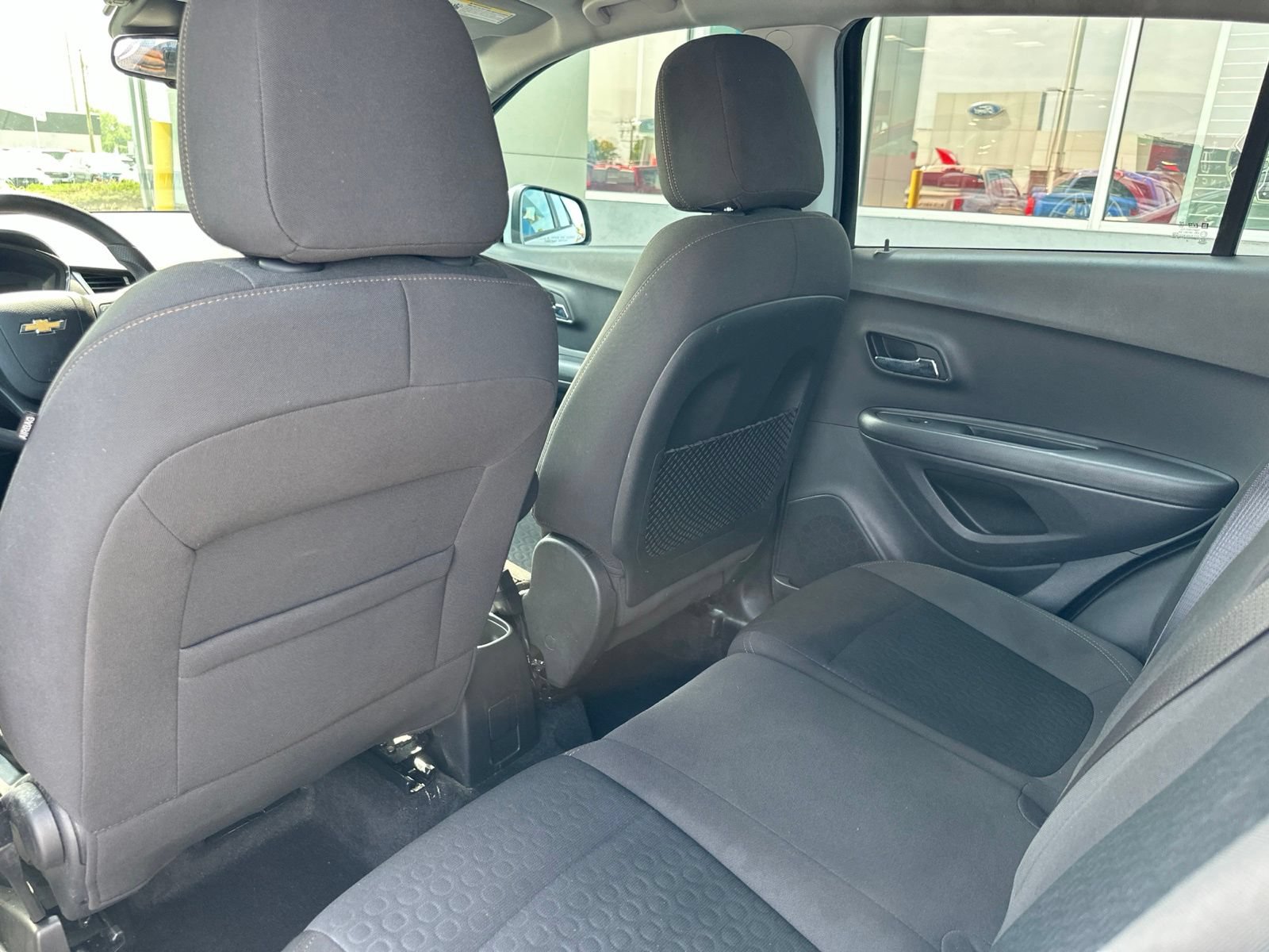 Used 2018 Chevrolet Trax LS AWD/4WD image 14