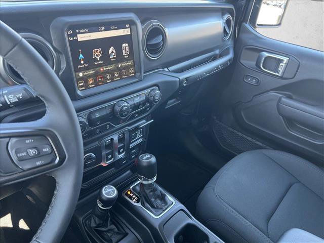 Used 2023 Jeep Wrangler Sport S image 15
