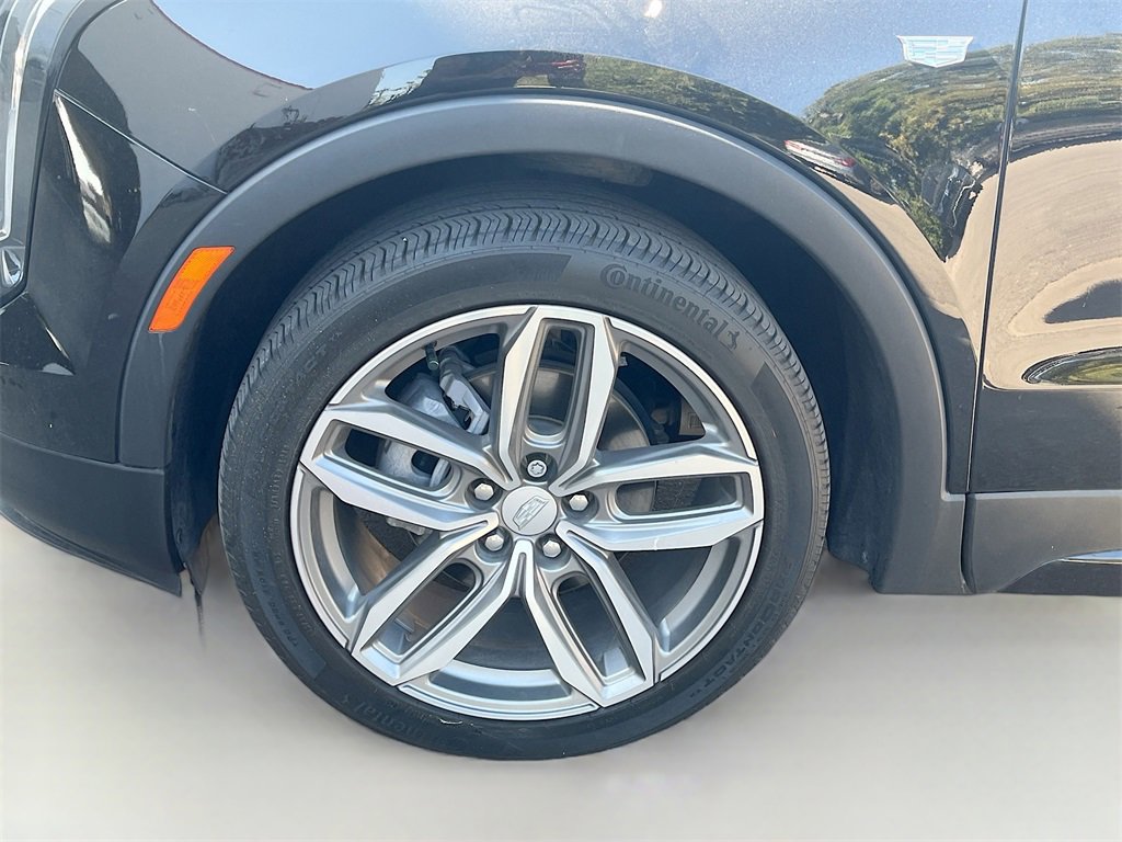 Used 2023 Cadillac XT4 Sport w/ Cold Weather Package image 31