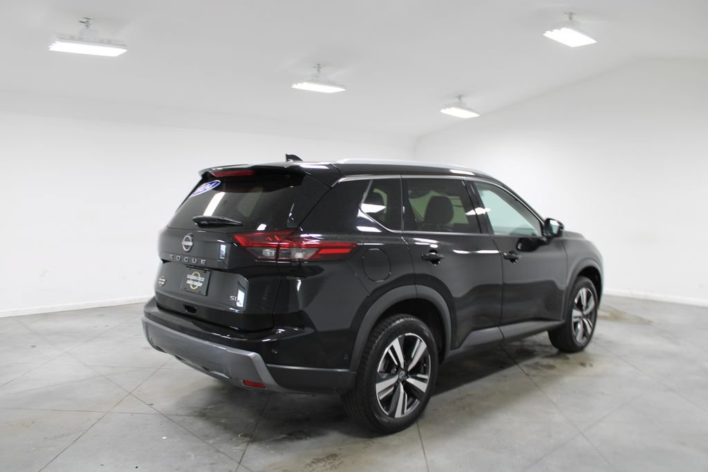 Used 2024 Nissan Rogue SL FWD image 9