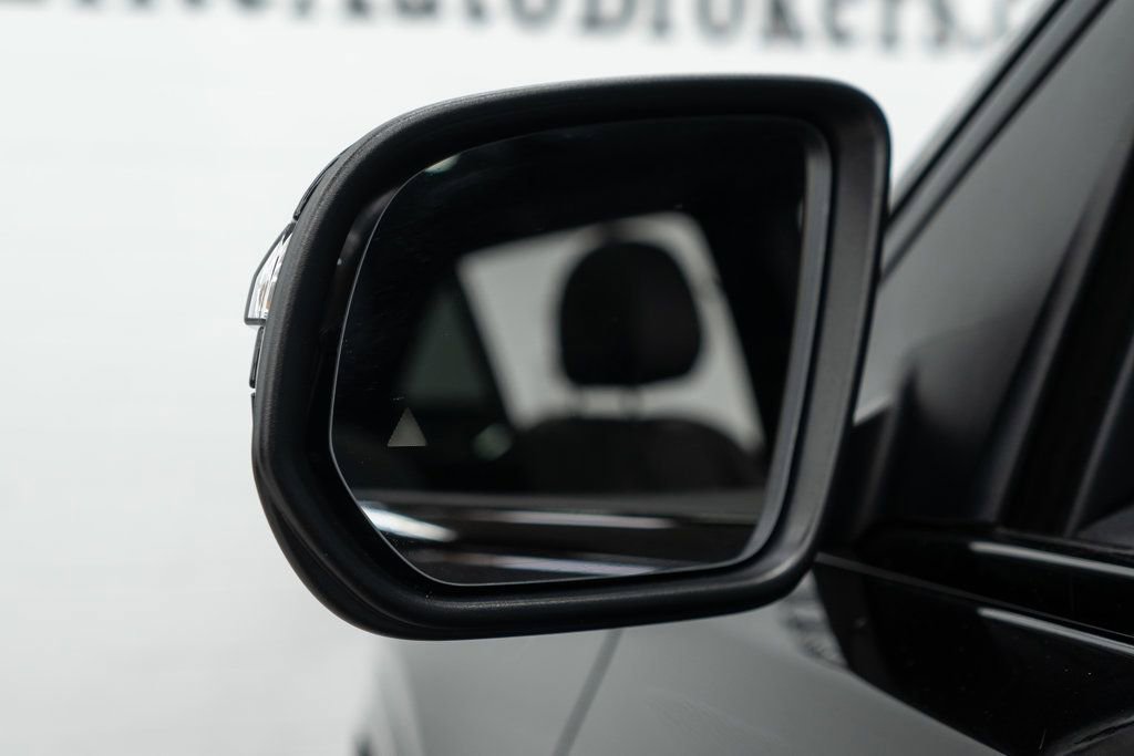 Used 2025 Mercedes-Benz GLE 350 4MATIC image 47