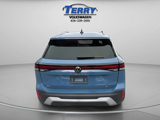 New 2026 Volkswagen Tiguan SE image 3