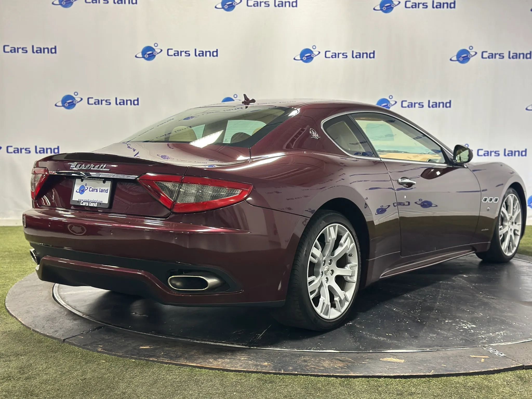 Used 2013 Maserati GranTurismo Sport RWD image 4