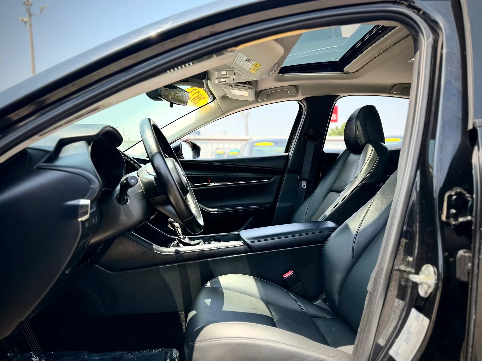 Used 2023 MAZDA MAZDA3 s FWD image 13