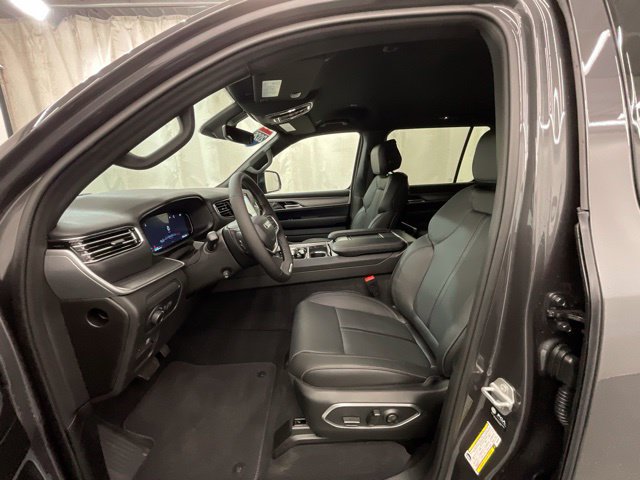 New 2026 Jeep Grand Wagoneer L 4WD image 10